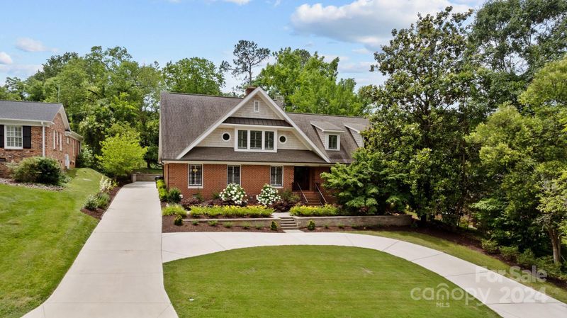 2414 Inverness Rd, Charlotte, NC 28209