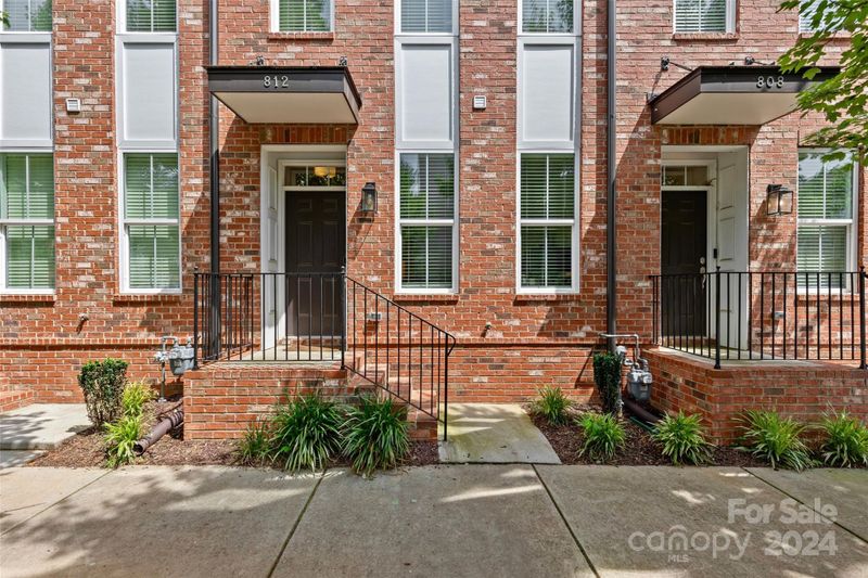 812 Seigle Point Dr, Charlotte, NC 28205