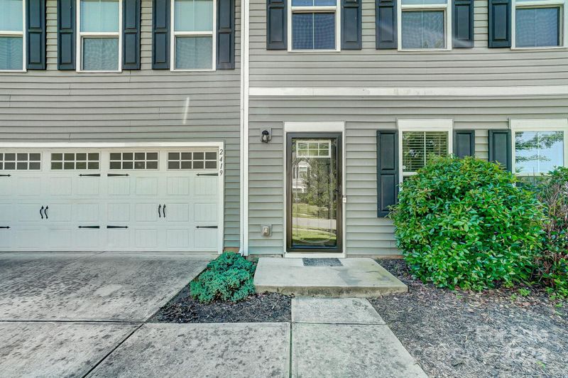 2419 Willow Pond Ln, Concord, NC 28025