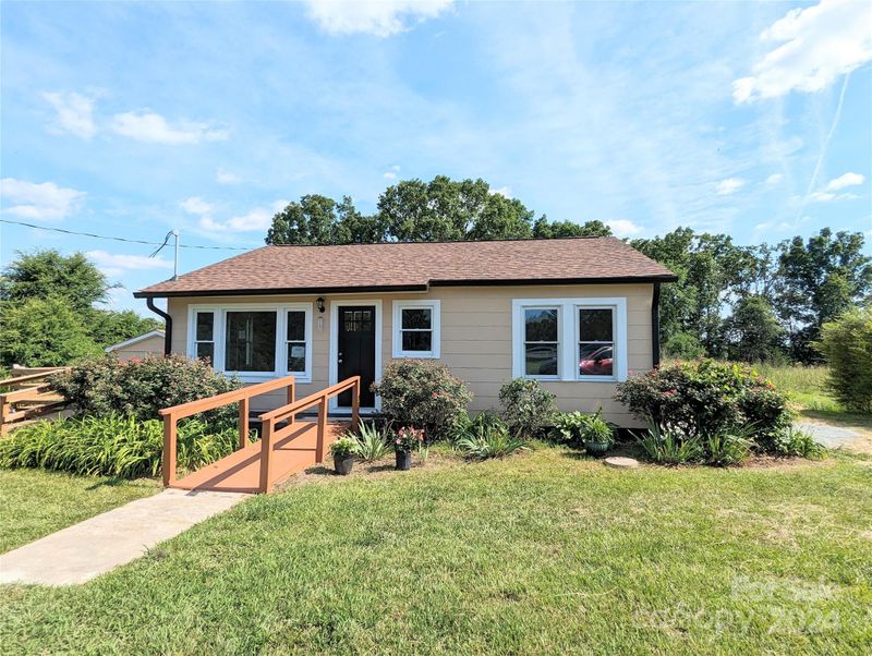 4925 Dusty Ln, Marshville, NC 28103