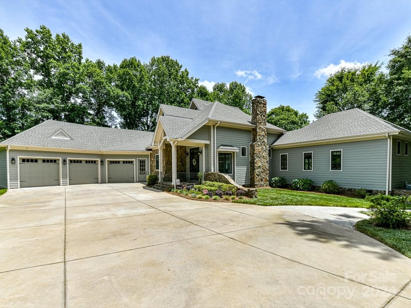 2338 Valelake Rd, York, SC 29745