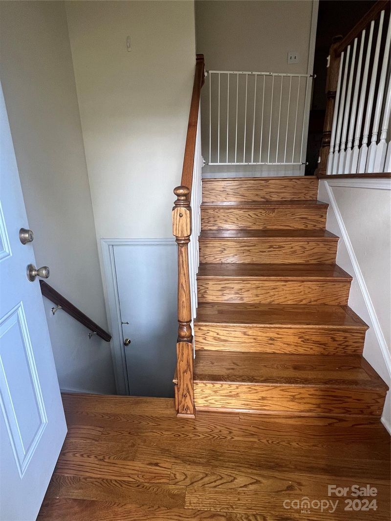 710 E 10th St, Newton, NC 28658