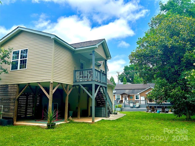 806 E 36th St, Charlotte, NC 28205