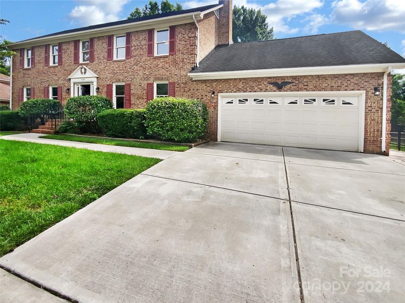 1046 Owen Blvd, Charlotte, NC 28213