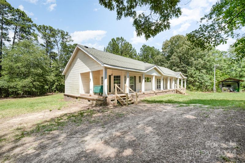 1680 Thomson Quarters Rd, Sharon, SC 29742