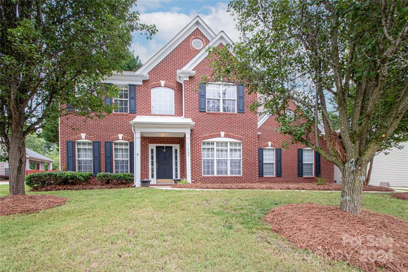 11009 Knight Castle Dr, Charlotte, NC 28277