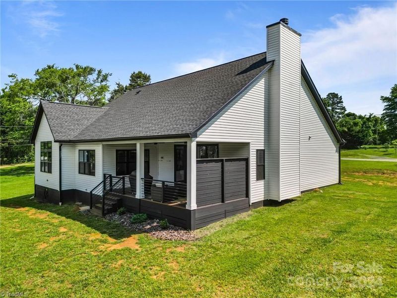 10185 Earnhardt Lake Rd, Davidson, NC 28036