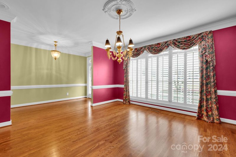 901 Weymouth Dr, Gastonia, NC 28056