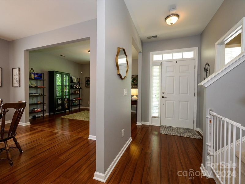 2022 Sugarbush Dr, Charlotte, NC 28214