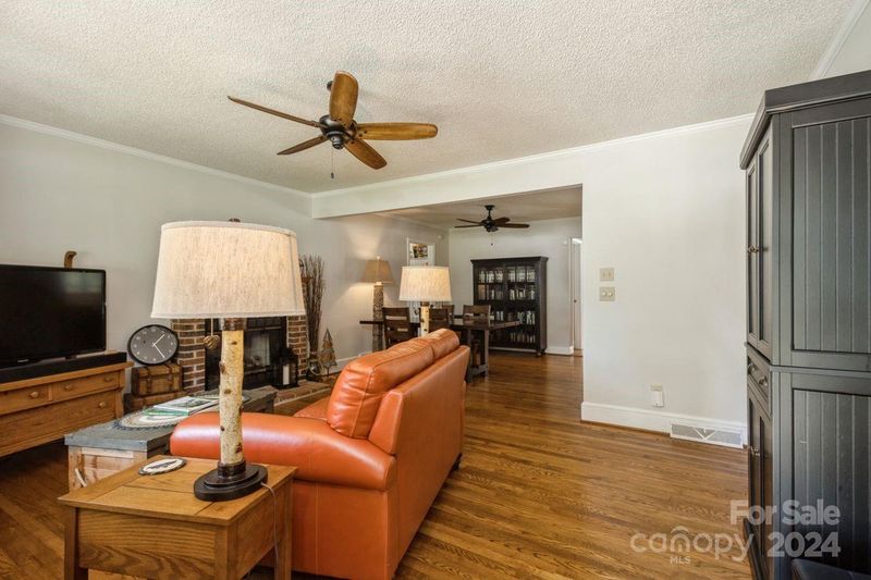 659 Hyde Park Dr NE, Concord, NC 28025