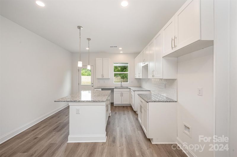 405 W 1st St, Cherryville, NC 28021