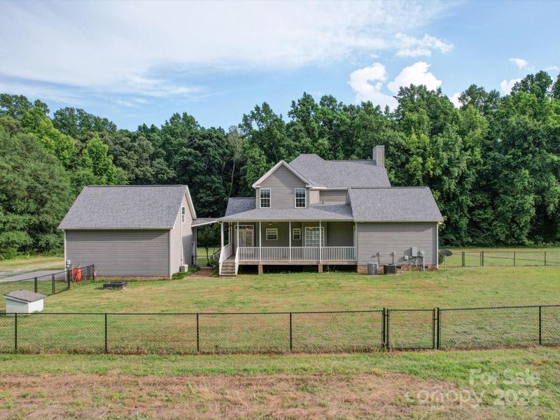 174 Endsgate Rd #B, Clover, SC 29710