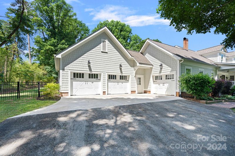 19633 Meta Rd, Cornelius, NC 28031