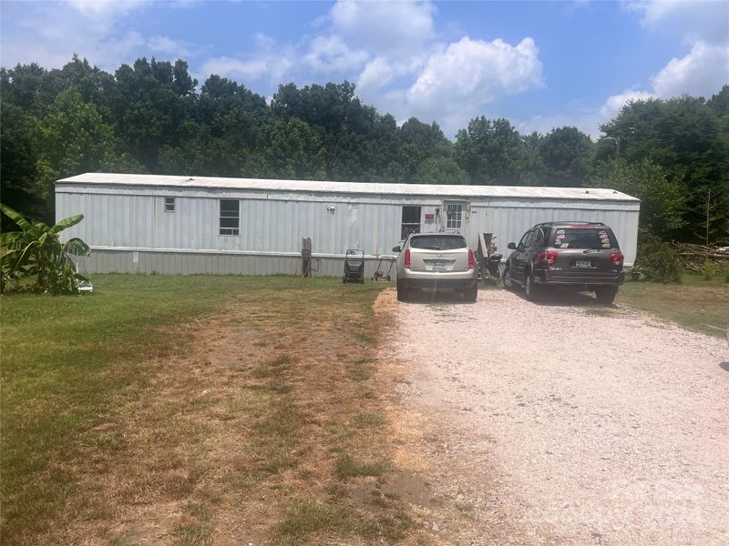 304 Giles Rd, Mcconnells, SC 29726