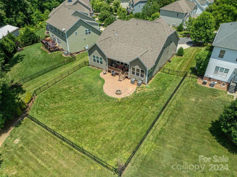 542 Academy St, Mcadenville, NC 28101