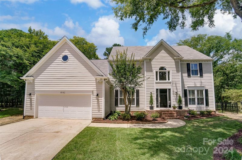 8142 Long Nook Ln, Charlotte, NC 28277