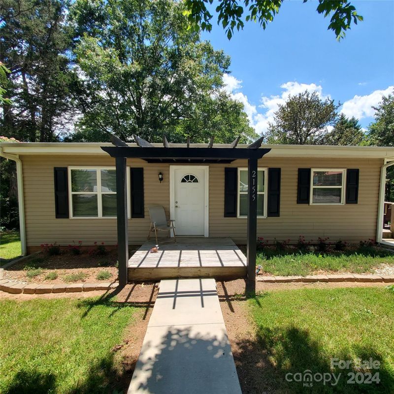 2155 14th Ave SW, Hickory, NC 28602