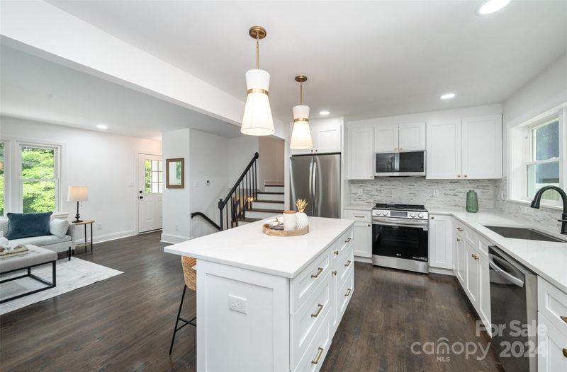 1822 Brookdale Ave, Charlotte, NC 28210