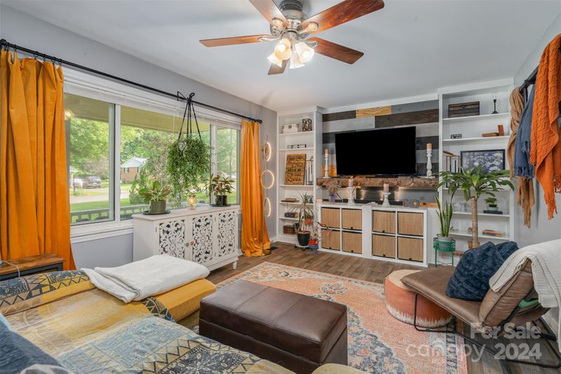 4500 Dawnwood Dr, Gastonia, NC 28056