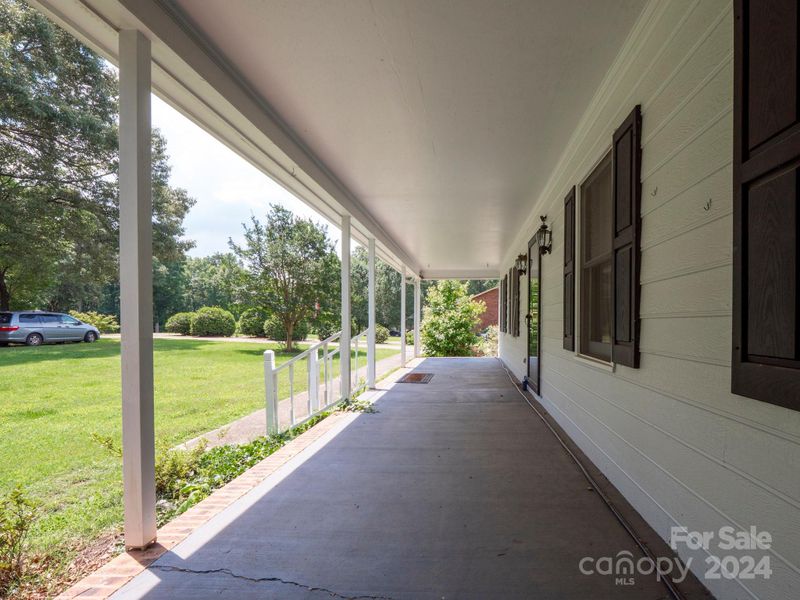 1320 Crown Forest Ln, Monroe, NC 28112