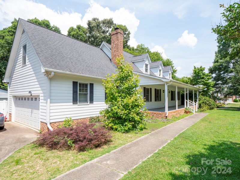 1320 Crown Forest Ln, Monroe, NC 28112