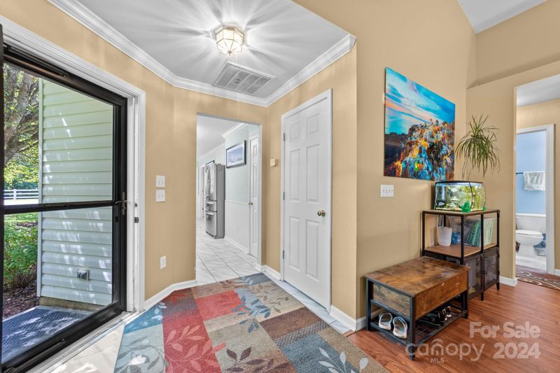7922 Bristle Ln, Charlotte, NC 28214