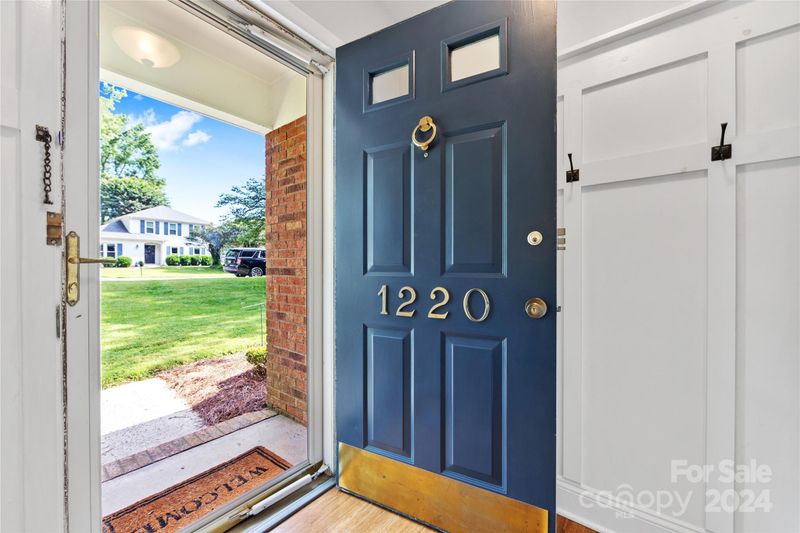 1220 Berry Ridge Rd, Charlotte, NC 28270