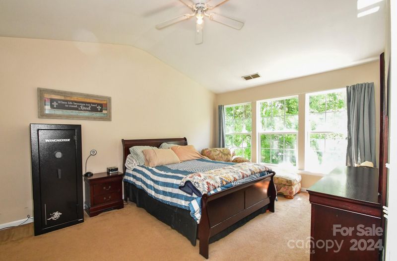14010 Dingess Rd, Charlotte, NC 28273