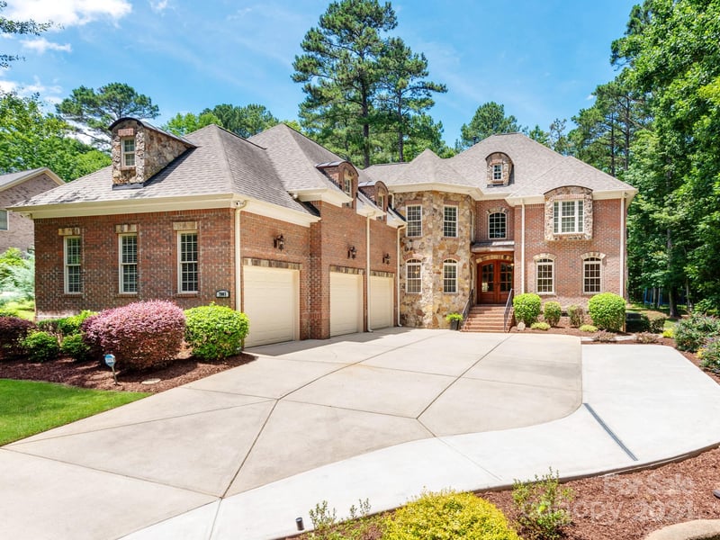 7003 Montgomery Rd, Lake Wylie, SC 29710