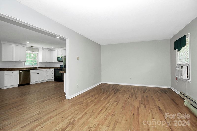 200 Ann St, Matthews, NC 28104