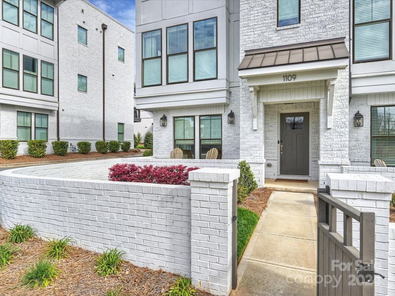 1109 Reece Rd, Charlotte, NC 28209