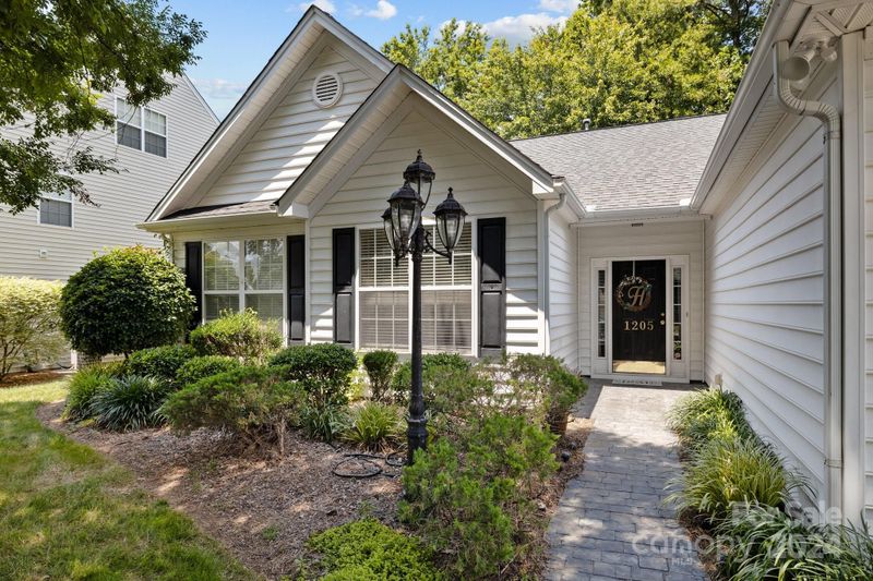 1205 E Arrow Lake Ct E, Fort Mill, SC 29707