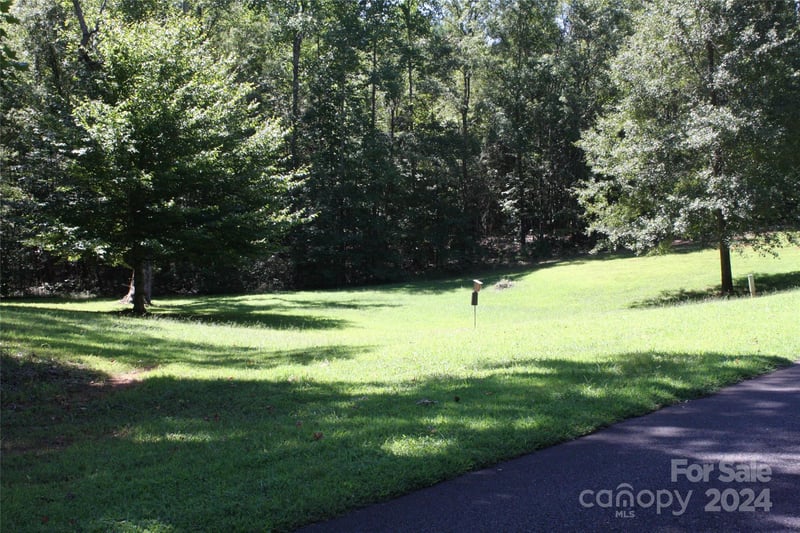 880 Bellegray Rd #19, Clover, SC 29710