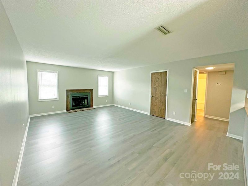 123 23rd St NW #G, Hickory, NC 28601