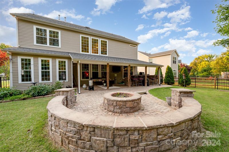 6143 Maple Leaf Ave, Harrisburg, NC 28075