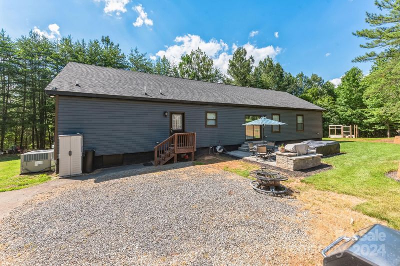 2995 Archer Way Dr, Iron Station, NC 28080