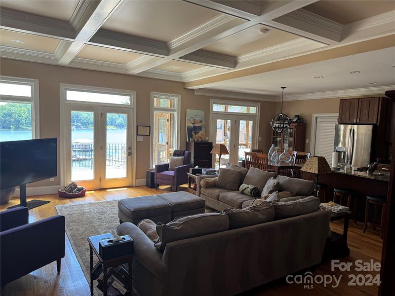 106 Emerald Point Ln, Mooresville, NC 28117