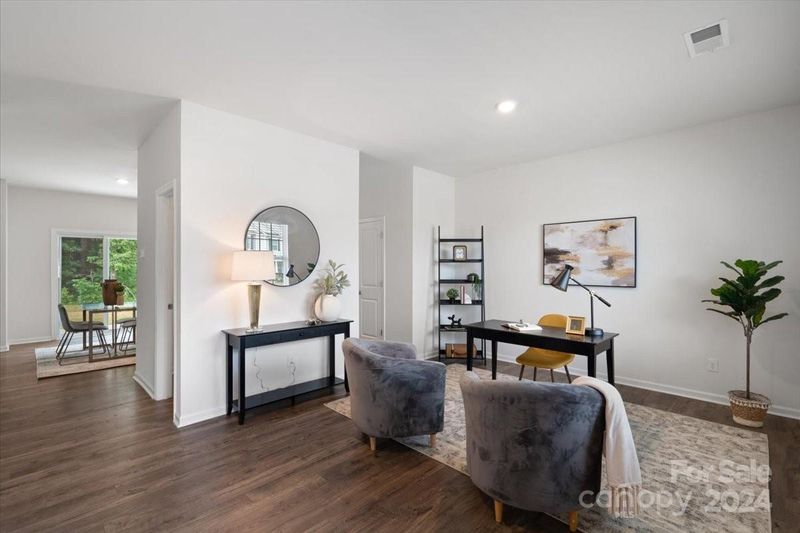 8622 Hunters Knoll Ln, Charlotte, NC 28215