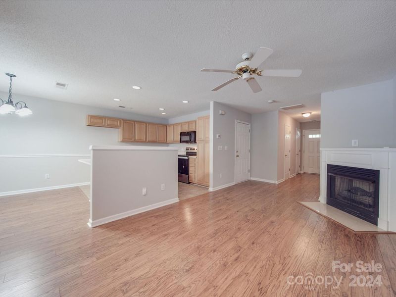 8729 Robinson Forest Dr, Charlotte, NC 28277