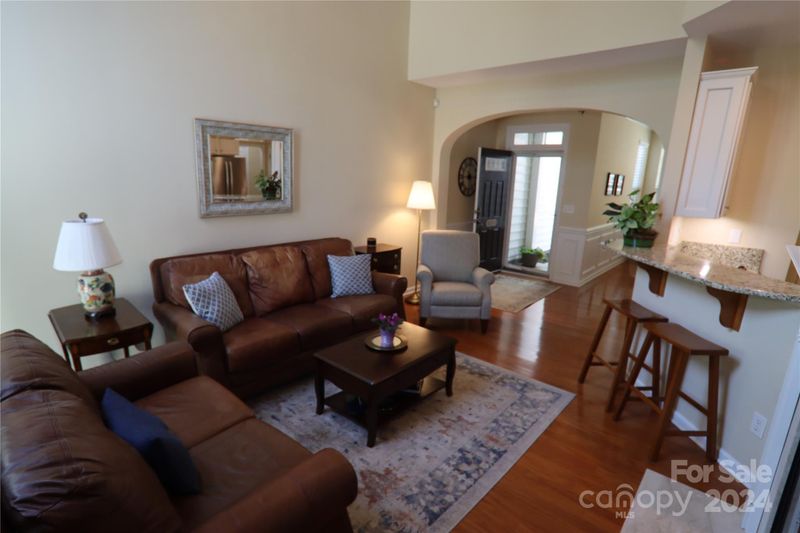 8662 Brookings Dr, Charlotte, NC 28269