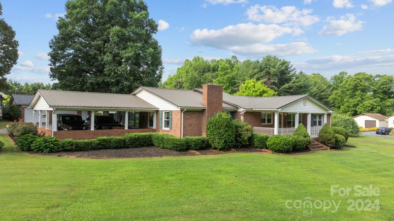 2122 Dean Ln, Lincolnton, NC 28092