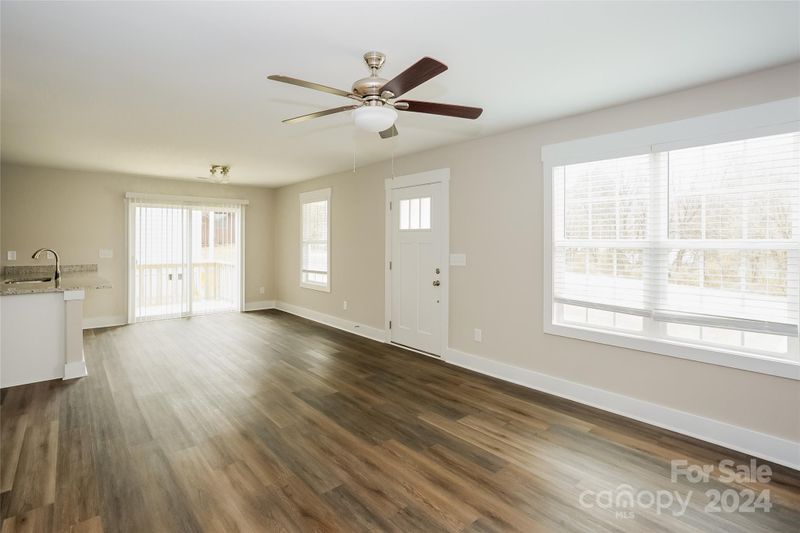995 Pine Circle Dr, Concord, NC 28027