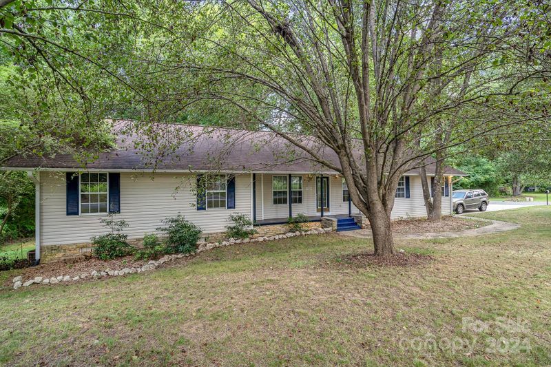 3343 Blackvine Dr, Matthews, NC 28105