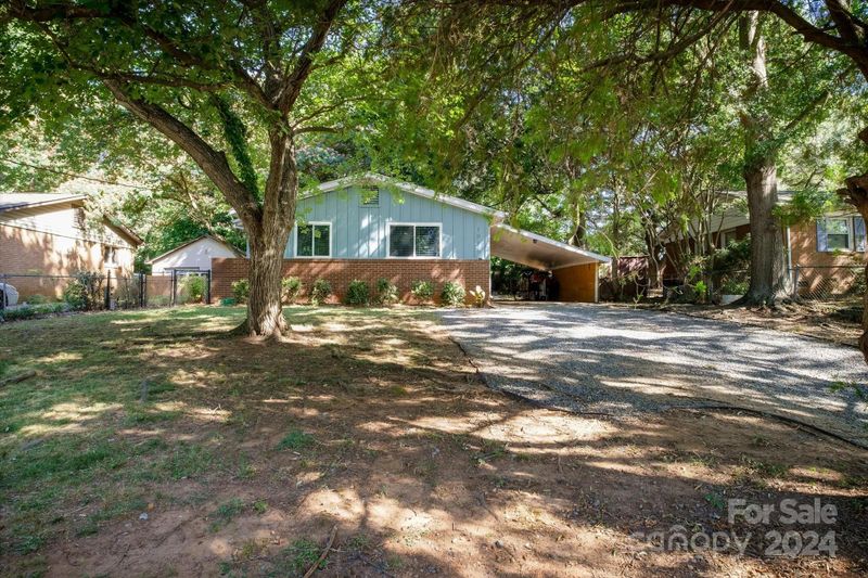 1016 Lewiston Ave, Charlotte, NC 28208