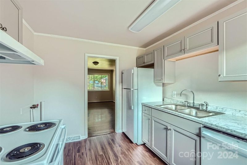 3226 Minnesota Rd, Charlotte, NC 28208