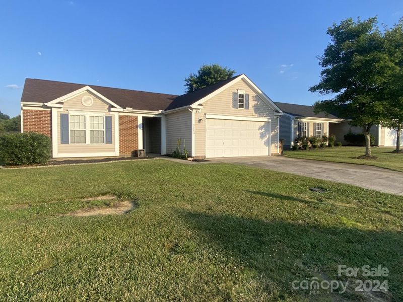 3713 Cardinal Bluff Ln, Indian Trail, NC 28079