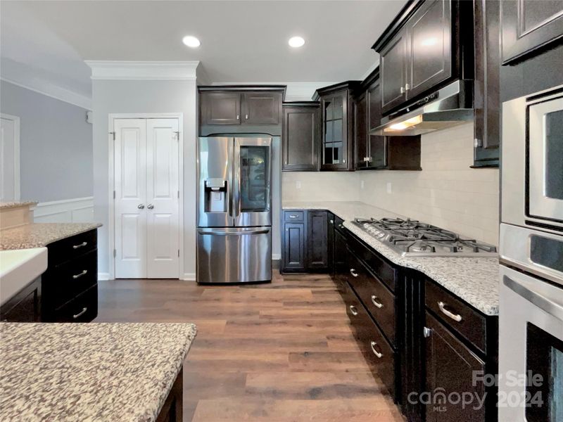 8925 Loch Glen Way, Charlotte, NC 28278