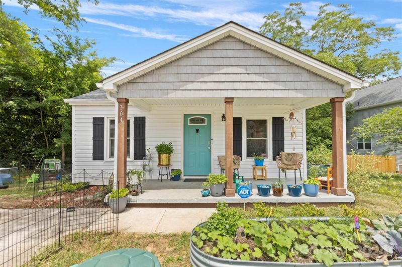 304 Cherry St, Belmont, NC 28012
