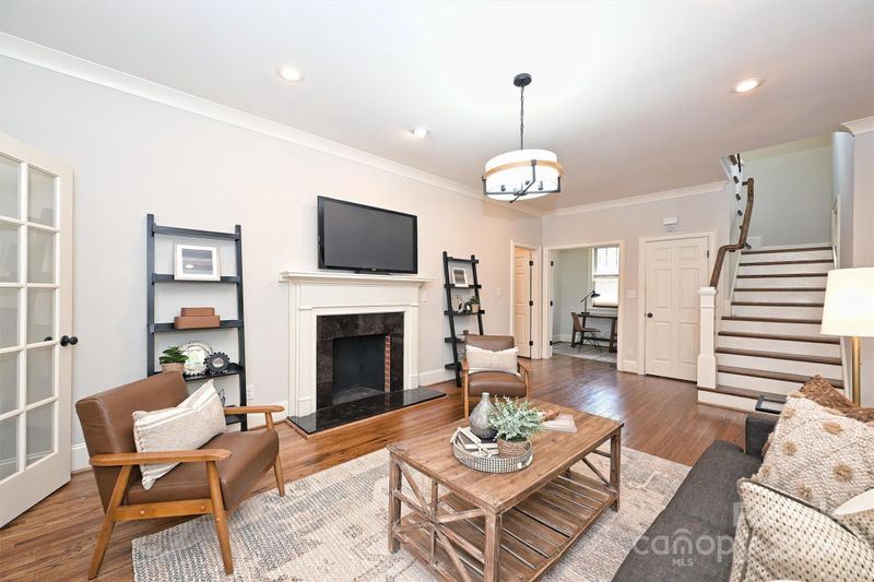 3737 Park Rd, Charlotte, NC 28209