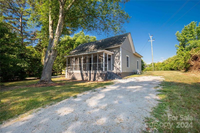 101 Fairview St #43, Clover, SC 29710